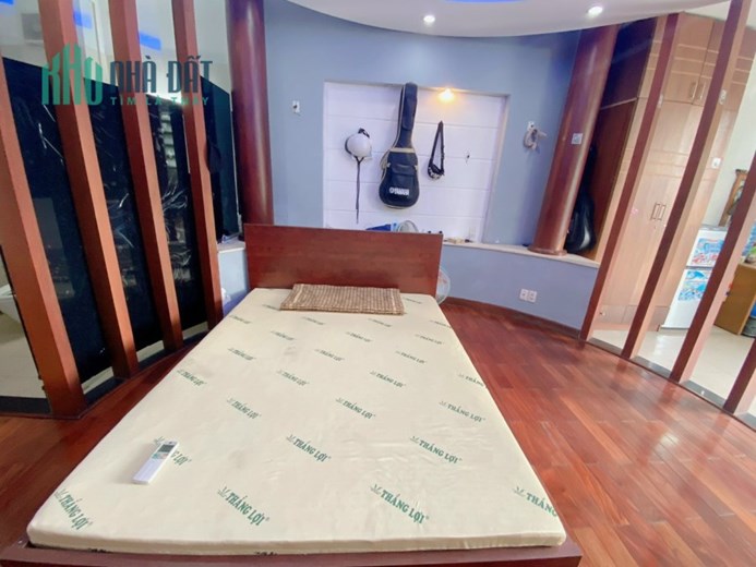 Phòng trọ Full nội thất, có ban công siêu rộng, hẻm 21 Nguyễn Xí, P26, Bình Thạnh. Giá 6tr8