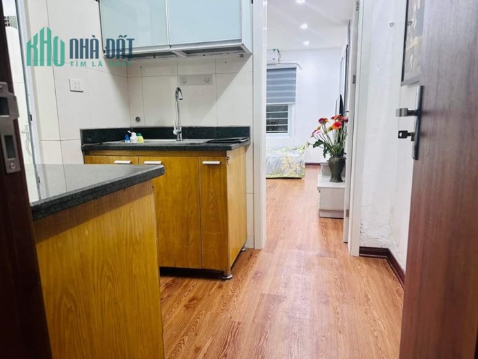 CỰC HIẾM - TRUNG TÂM ĐỐNG ĐA - VỊ TRÍ CỰC ĐỈNH - Ô TÔ ĐỖ CỔNG - TẶNG FUll NỘI THẤT - SỔ ĐỎ RIÊNG  -