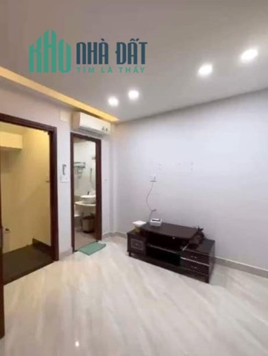 Cho thuê NNC đường Nguyễn Trãi P. Bến Thành Q1. Giá 18 triệu