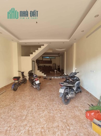 Phân lô ô tô ngõ 165 Dương Quảng Hàm, Cầu Giấy, nhà 5 tầng, 62m2, giá 9.8 tỷ