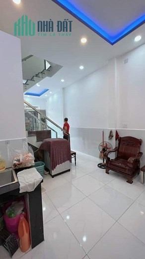 Bán nhà Hẻm xe hơi Đường Vũ Tùng, 40m2 (4m x 10m) 3 Tầng Ngay Chợ Bà Chiểu