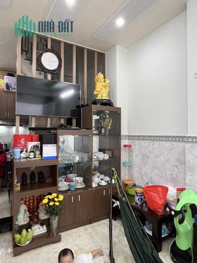 Bán nhà Mặt tiền Phó Đức Chính, P.1 Bình Thạnh, 41m2 (4m x 10m) 3 tầng 3PN 3WC