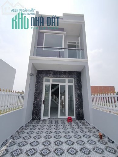 nhà Bình Chánh mới xây ,dọn vào ở ngay,sổ hồng riêng
