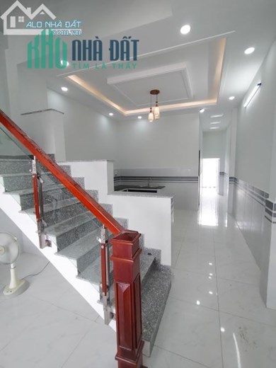 nhà Bình Chánh mới xây ,dọn vào ở ngay,sổ hồng riêng