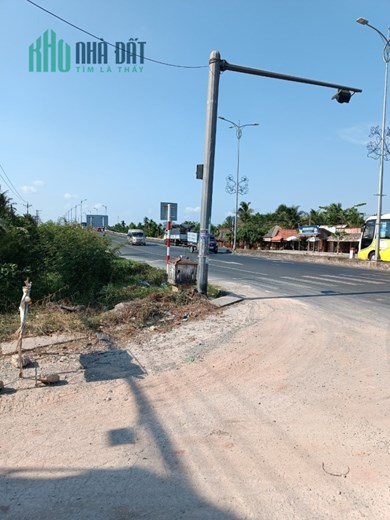 CHÍNH CHỦ bán đất vườn có nhà c4 tại xã Tam Phước, Châu Thành, Bến Tre