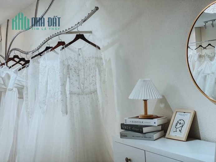 SANG NHƯỢNG CỬA HÀNG VÁY CƯỚI  TRUNG TÂM QUẬN HAI BÀ TRƯNG