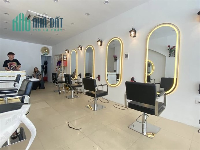 Cho thuê cả nhà mặt phố Nguyễn Lương Bằng, Đống Đa, Hà Nôị 80m2, giá 28 triệu