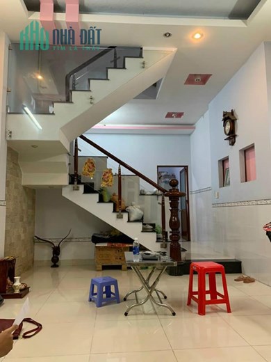 Bán Gấp nhà mặt tiền Phó Đức Chính, P1 Bình Thạnh, 65m2, 3 Tầng 4PN Giá rẻ 8.5 tỷ