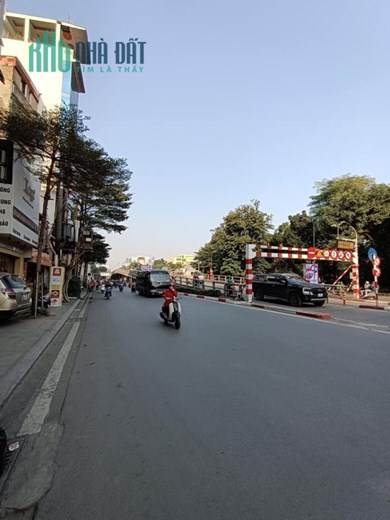 bán nhà mặt phố Tây Sơn 144m2 kinh doanh đỉnh