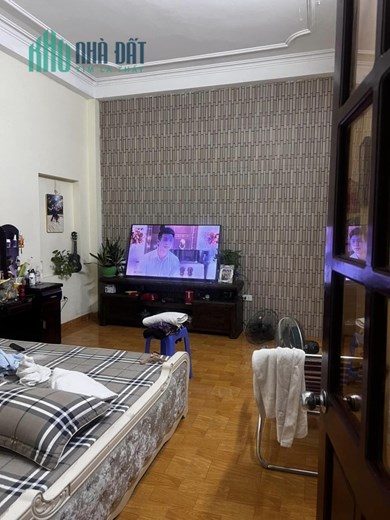 Bán nhà Tân Mai 40m2 - Hiếm - Ôtô - Kinh doanh 100 triệu/tháng - Giá cực tốt!