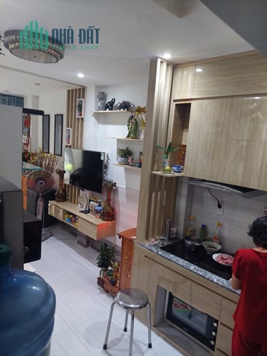 Kẹt ngân hàng, bán nhanh nhà Quận 10, gần công viên Lê Thị Riêng, chỉ 6 tỷ 800