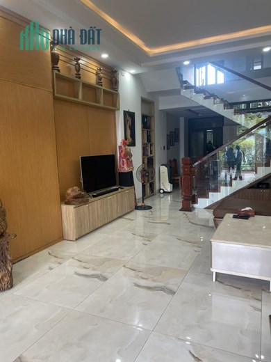 Bán nhà Cẩm Bắc 9 Cẩm Lệ 3 tầng 90m2, đường 5,5m lề 3m chỉ nhỉnh 4 tỷ.
