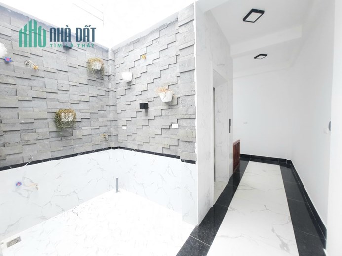 BÁN NHÀ TÂN MAI 52M2, VIP, 5 TẦNG THANG MÁY MỚI TINH, ÔTÔ TRÁNH, KINH DOANH VĂN PHÒNG SIÊU ĐỈNH!