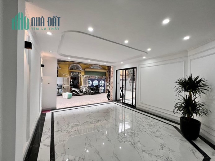 i Hoàng Văn Thái-Thanh Xuân 50mx8 tầng-thang máy- ô tô tránh giá 9,4 tỷ.