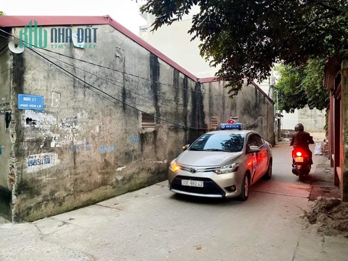 Bán gấp đất Lạc Long Quân thông ra Hồ Tây xây CCMN, Homestay, ô tô vào đất 150m chỉ 13 tỷ