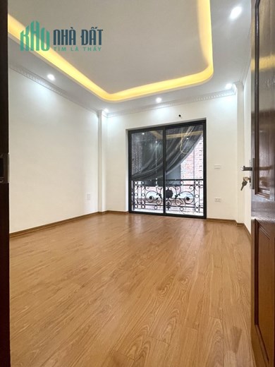 Giám Sốc! Bán nhà 5 tầng, DT 40m,  Vân Canh, Cạnh khu HUD, Đường oto taxi đỗ cửa, Gần Đg Trịnh Văn