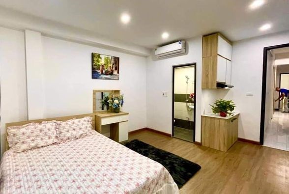 Siêu Phẩm Hoàng Ngân 108m 5 tầng mặt tiền 7m giá chỉ 9 tỷ oto vào nhà