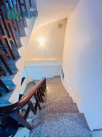 Bán nhà Ngọc Thuỵ 52m x 5T, ngõ rộng, MT rộng, chủ xây rất tâm huyết.