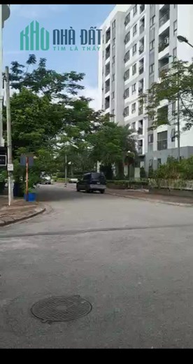 Cho thuê Nhà 4 tầng TĐC Giang Biên, thang máy, mở Văn Phòng.., DT 90m2, giá 22 tr/ tháng