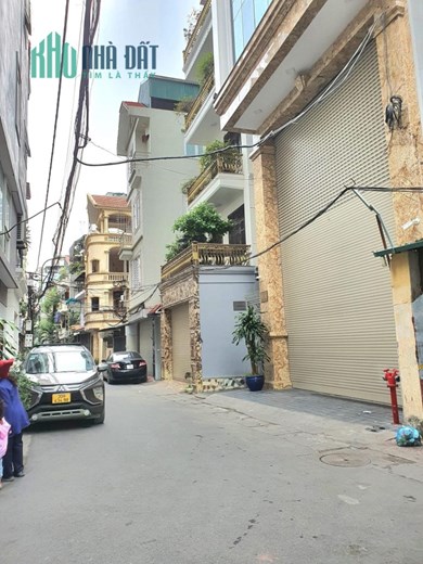 Nhà đẹp Nguyễn Trãi quận Thanh Xuân 60m MT 4.2m gara kinh doanh ô tô tránh tặng nội thất