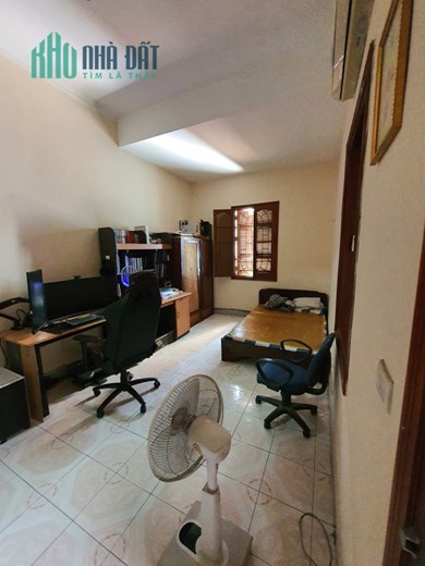Bán căn hộ phố Võ Thị Sáu, 4 thoáng 3 ngủ, DT 105m2, giá 3.1 tỷ