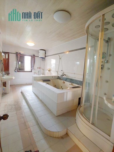 Bán nhà Ngọc Hà 50m Lô góc view hồ Ở cho thuê giá mềm