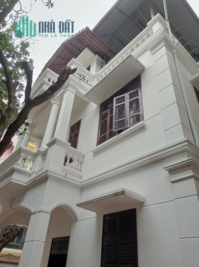 Bán Biệt thự Lạc Long Quân, Tây Hồ. 276m2; MT18; giá 46 tỷ. Phương