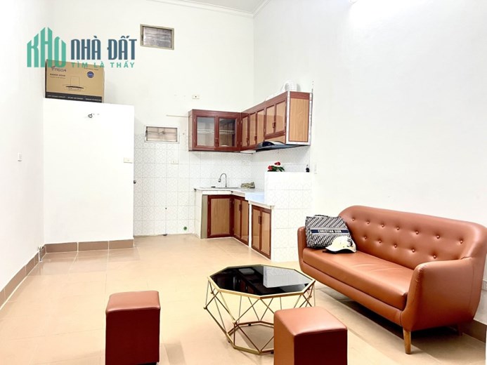 Bán gấp nhà Bạch mai, 30m2, 4T, Ô tô, Nhỉnh 3 tỷ, 0814995566