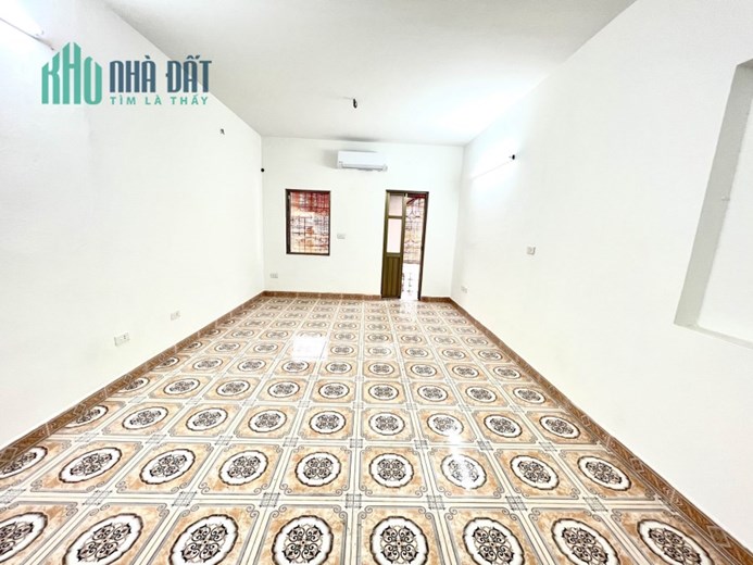 Bán gấp nhà Bạch mai, 30m2, 4T, Ô tô, Nhỉnh 3 tỷ, 0814995566
