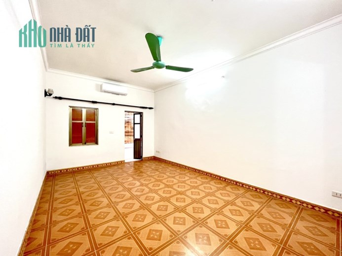 Bán gấp nhà Bạch mai, 30m2, 4T, Ô tô, Nhỉnh 3 tỷ, 0814995566