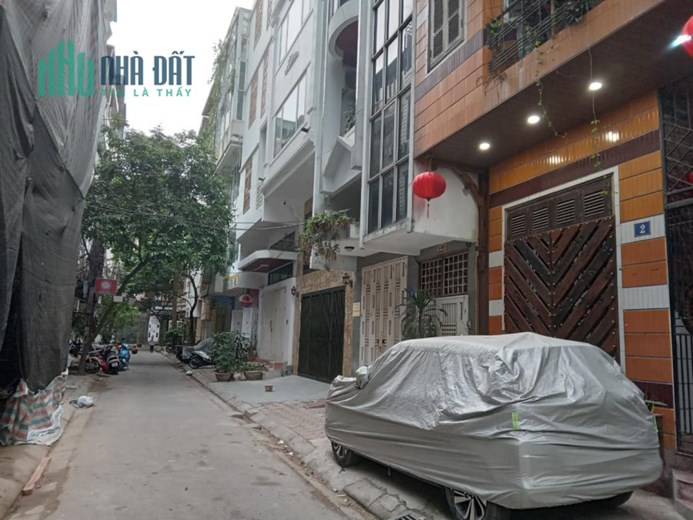 Bán nhà phố Nguyên Hồng, phân lô, vỉa hẻ rộng, kinh doanh, 44m2, 5 tầng, Mt 5m, 14.4 tỷ