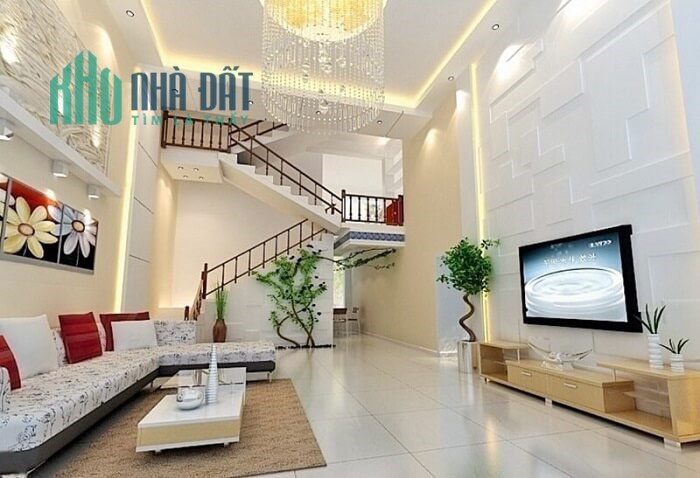 Bán nhà Mặt tiền đường Lương Ngọc Quyến, Quận Hải Châu, Nhà 2 tầng, DT 140 m2, Gần biển Nguyễn Tất