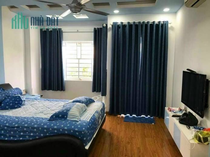 Bán nhà  Xe Hơi Đậu Trong Sân, Bình Trưng Đông,TP Thủ Đức.