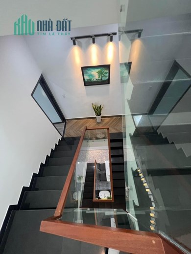 NHÀ 4 TẦNG SAU LƯNG MT ĐINH TIÊN HOÀNG, SÁT ĐƯỜNG ÔNG ÍCH KHIÊM