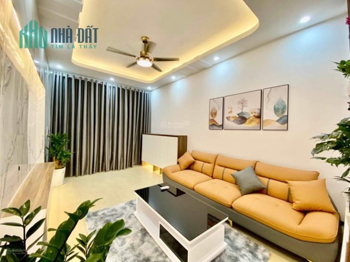 Bán nhà mặt phố - Cầu Trắng - Hà Đông mặt tiền rộng 5,5m kinh doanh đỉnh Gía  nhỉnh 5 tỷ