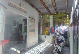 Bán đất tặng nhà C4 kiệt rộng đậu đỗ gần 10 ô tô, Trung tâm Hải Châu, gần các trường học các cấp ở