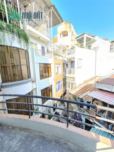 CHDV 2PN Mạc Đĩnh Chi full nội thất ngay Trung Tâm