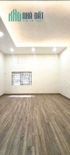 Cực Hiếm! Nhà 29m2 5 tầng giá 2.7 tỷ đồng, sổ đỏ chính chủ
