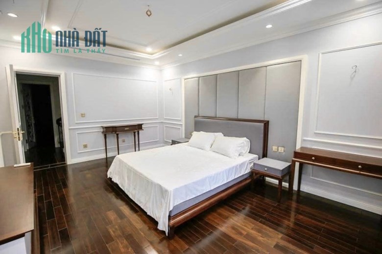 Bán căn hộ dòng tiền Apartment phố Nguyễn Văn Cừ 100m x 7 tầng, dòng tiền 100 tr/th.