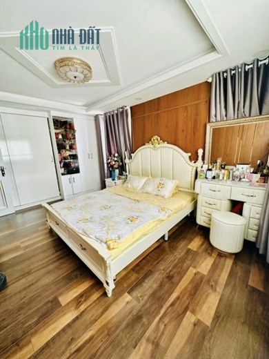 Bán CHDV Lâm Văn Bền, 7 tầng, 10 phòng Giá 12.5 Tỷ,  dòng tiền 50tr/tháng