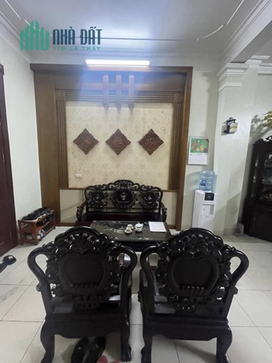 BÁN NHÀ ĐƯỜNG GIÁP BÁT, GẦN GIẢI PHÓNG, 30M Ô TÔ, DÂN XÂY, ĐẸP TĂNG NỘI THẤT. 43M2*MT 7M.
