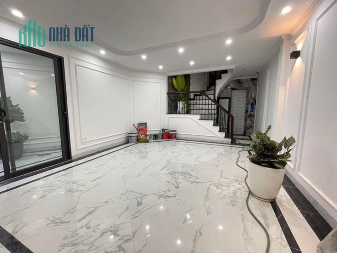 9.5 TỶ SỞ HỮU NHÀ HOÀNG VĂN THÁI, THANH XUÂN 50M2 8 TẦNG THANG MÁY, Ô TÔ TRÁNH, KINH DOANH,