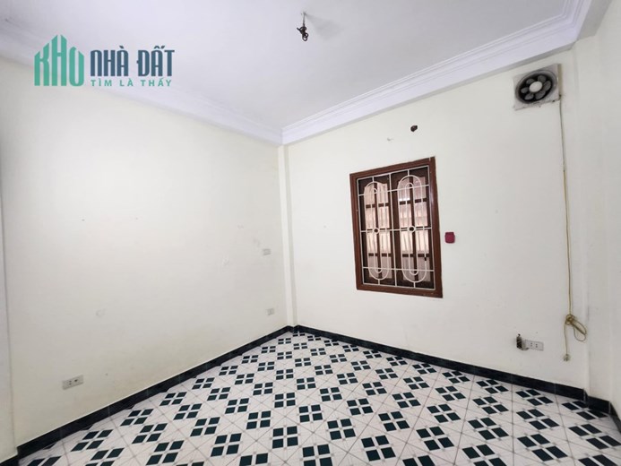 Bán nhà 38m2 Nghĩa Dũng, Hộ Khẩu Quận Ba Đình mặt tiền 4m, 1.55 tỷ
