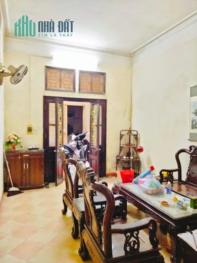 Bán nhà 2 MẶT NGÕ phố Lý Nam Đế - 52m2 giá 8.8 tỷ - SỔ PHÂN LÔ QĐ