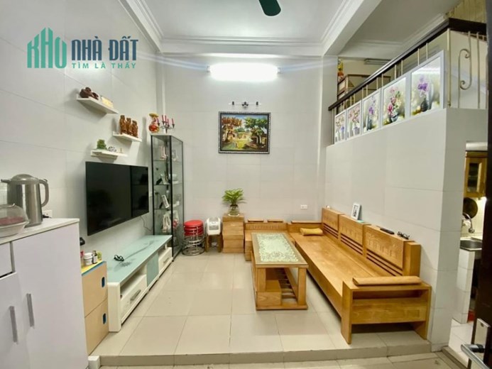Bán nhà  Cầu Noi, gần Tiểu Học Cổ Nhuế 39m  4 Tỷ.