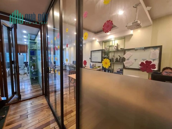 Giảm SỐC 5 tỷ, Giá còn 17 tỷ sở hữu ngay căn nhà 4 tầng ĐG Việt Hưng, DT  79m2, MT 7.5m.