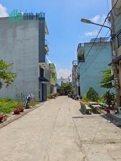 Bán Đất Quận 12, HXH đường Thạnh Xuân 52, gần Chợ Đường, 51M2, Chỉ 2 Tỷ 9.
