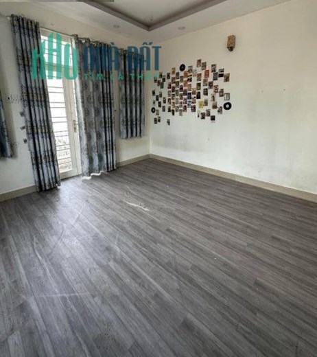 Cho thuê nhà nguyên căn Đường Phú Thuận, Q7, DTS 180m, giá 15,5tr/th