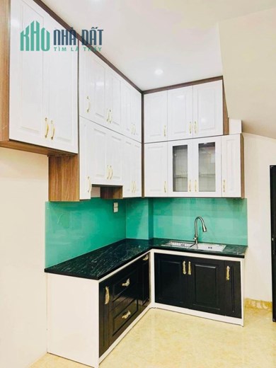 HƠN 4 TỶ- 40M2 - 30M RA MẶT PHỐ XÃ ĐÀN – CỰC HIẾM