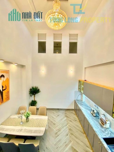 Siêu phẩm 5 tầng kiệt Hùng Vương thiết kế thông tầng thoáng mát  “ tặng Full nội thất cao cấp“  GIÁ